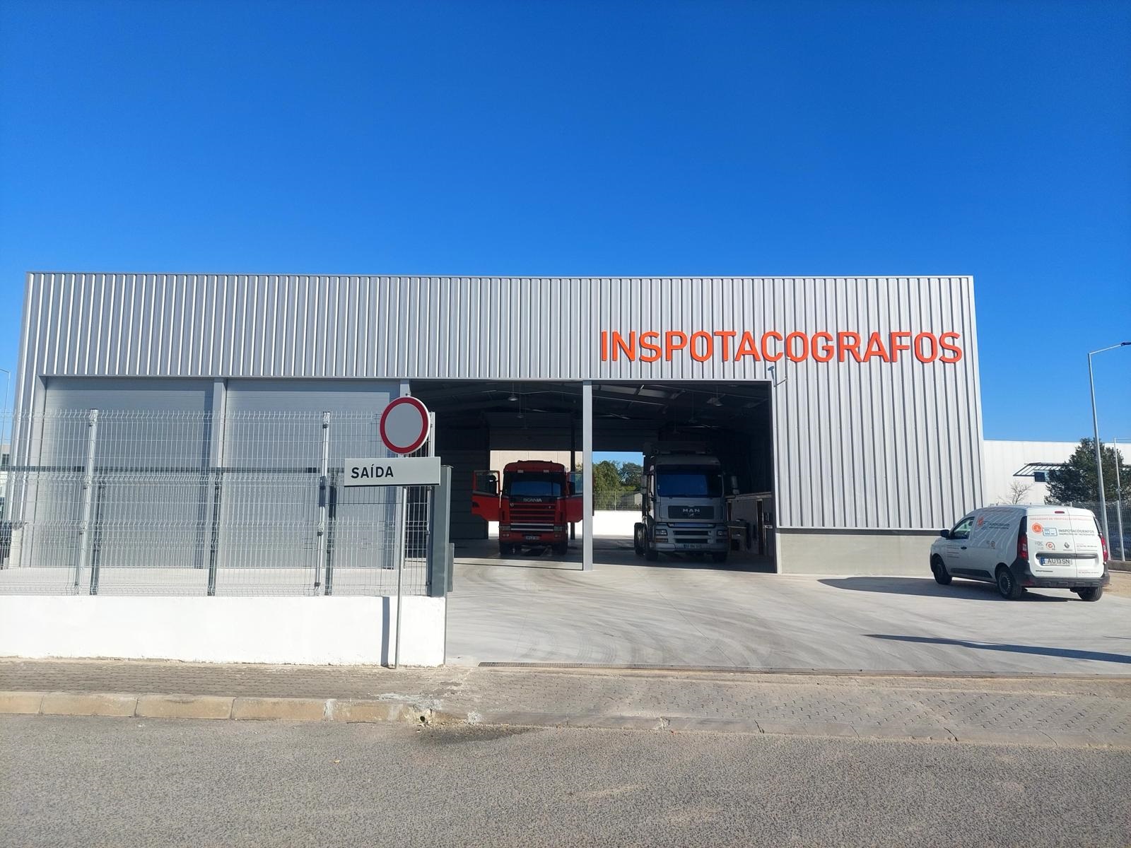 Exterior do centro de inspeção do Seixal